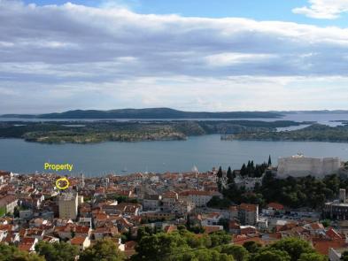 Superb town house (5 rooms - 185 sqm) in SIBENIK