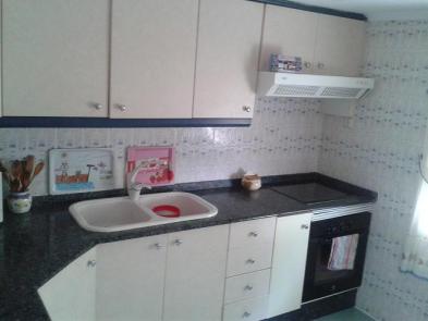 Photo 6 - Fitted and equipped kitchen