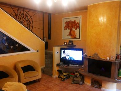 Very nice pleasure estate (6 rooms - 150 sqm) in SESTO CALENDE