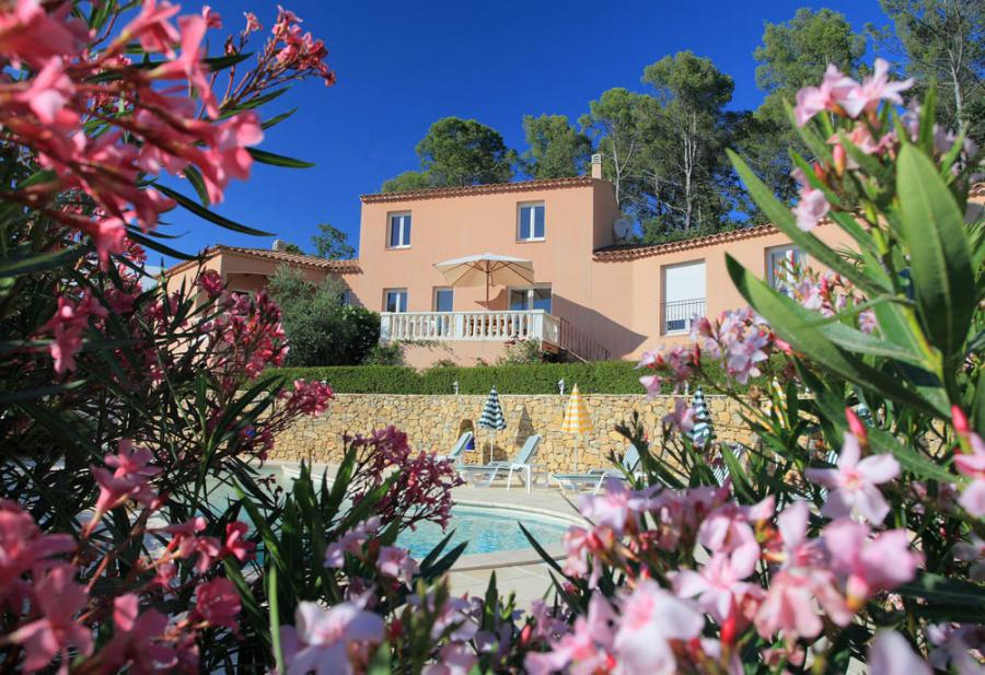 Magnificent estate (11 rooms - 300 sqm) in LORGUES