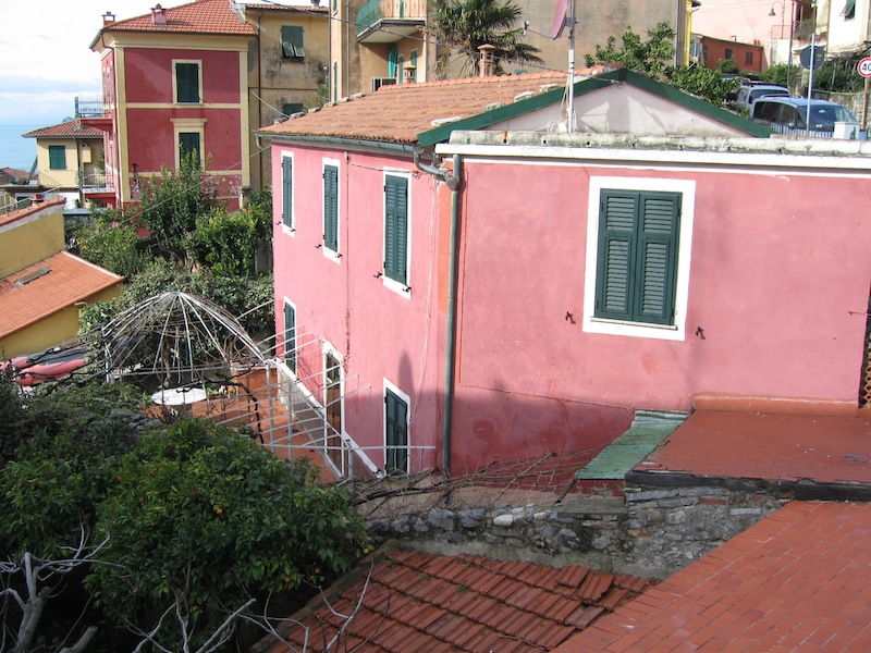 Bella casa per le vacanze (6 vani - 152 m²) a TELLARO - LERICI