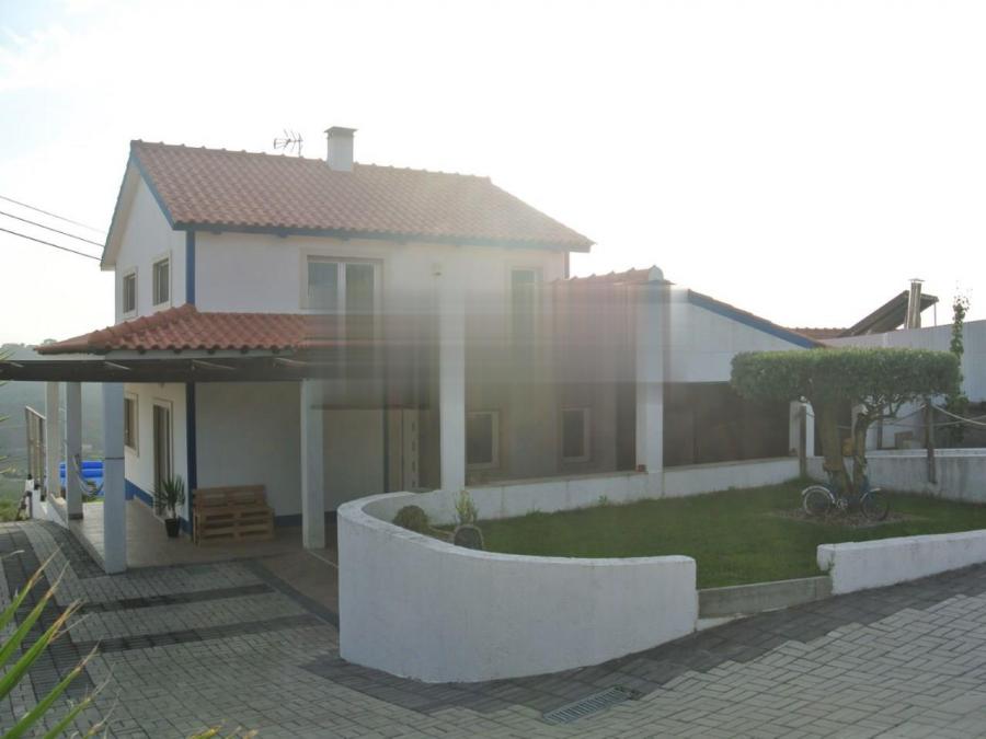 Très belle maison de village (4 pièces - 105 m²) à OSSEIRA DE OSSOS