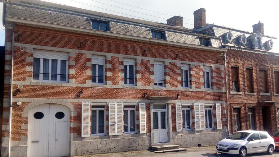 Nice old house (8 rooms - 240 sqm) in TRELON