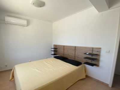 Photo 5 - Bedroom 1