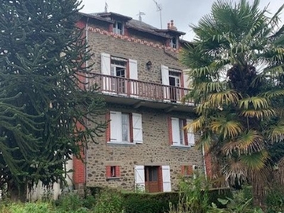 Photo 2 - House