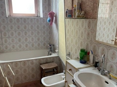 Photo 7 - Bathroom